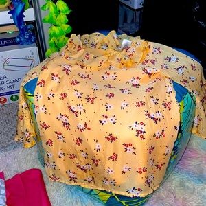 Girls blouse in Yellow shiffon